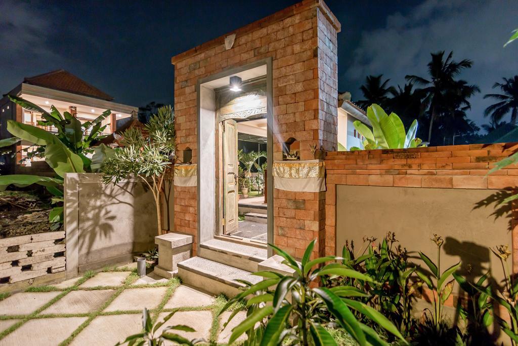 Umah Dangin Guest House Ubud Esterno foto
