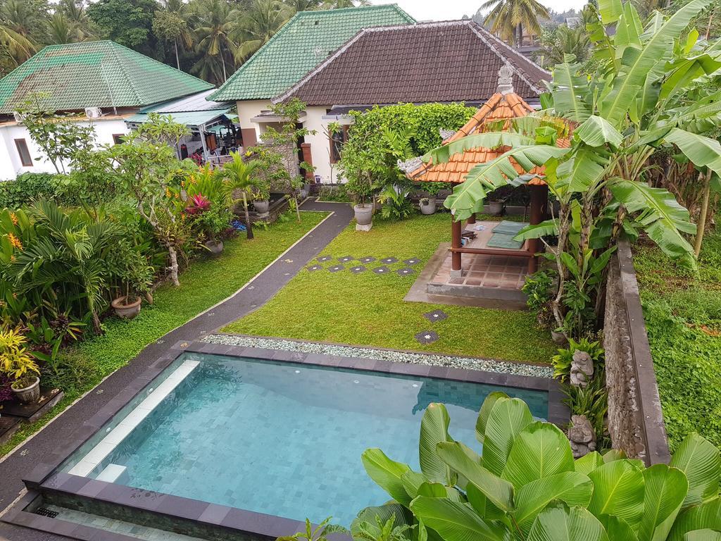 Umah Dangin Guest House Ubud Esterno foto