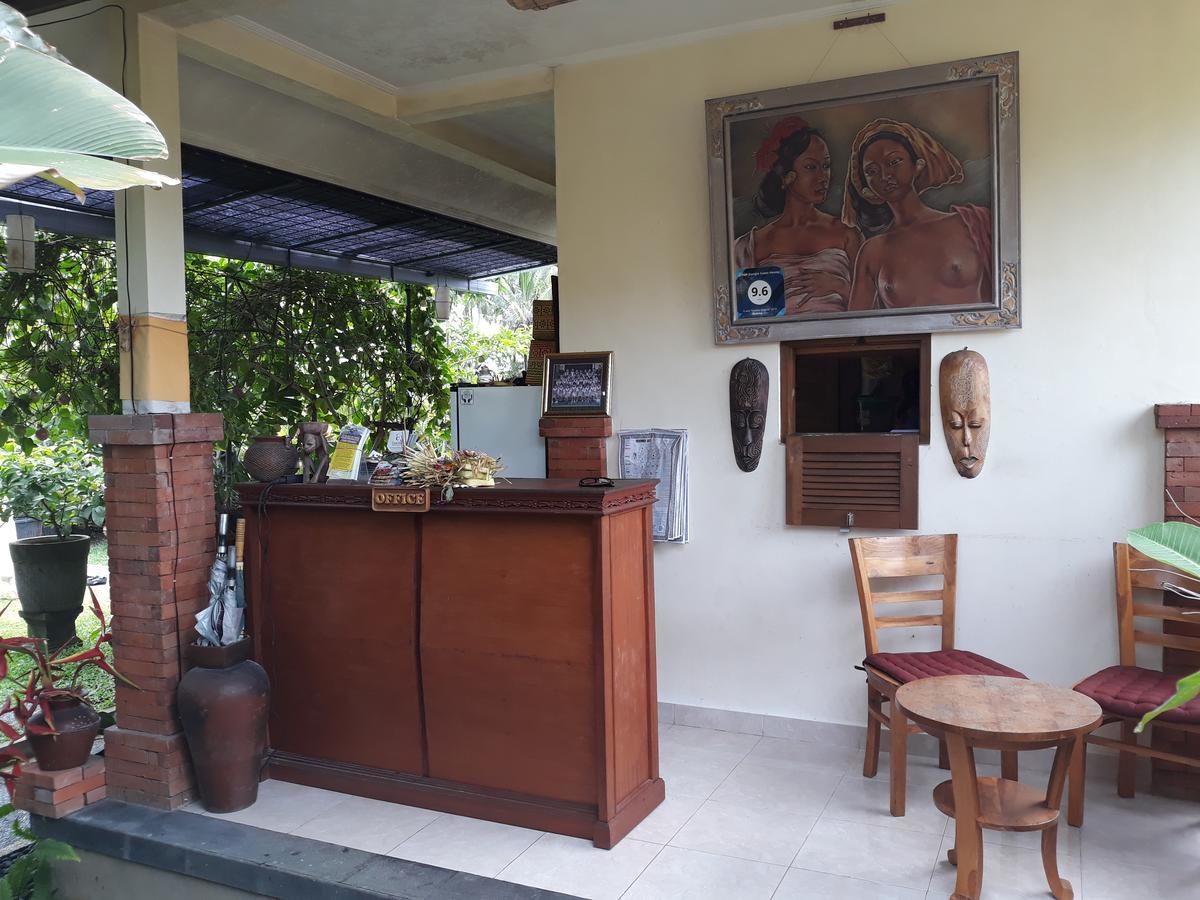Umah Dangin Guest House Ubud Esterno foto